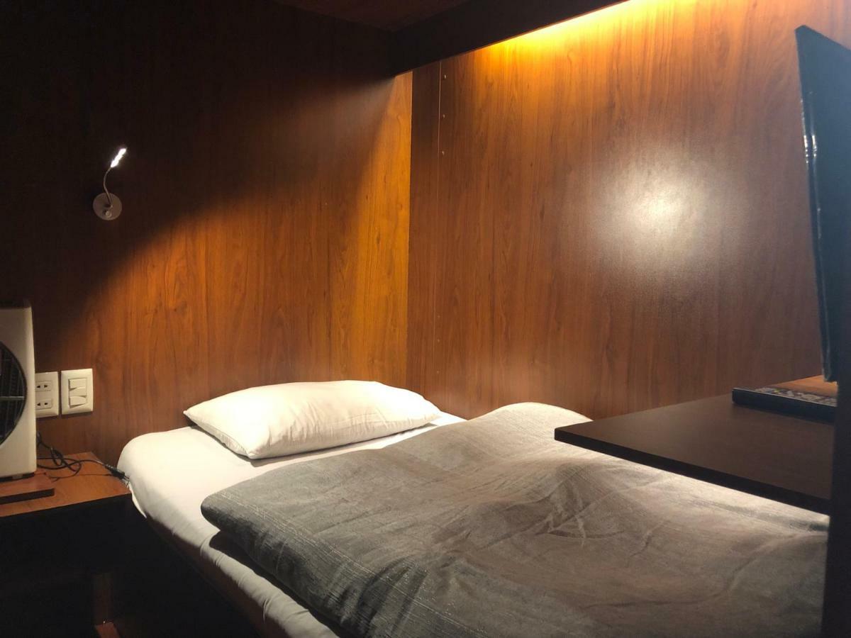 Onkel Inn Airport Sleepbox La Paz Bagian luar foto
